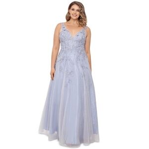 XSCAPE: Silver Embroidered Gown  (NWT)